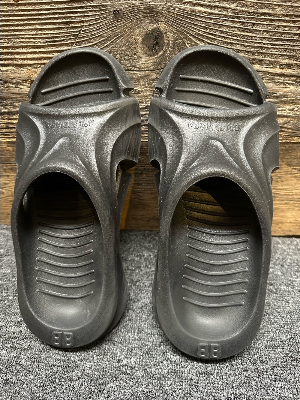 Balenciaga Molded Slide Sandal, 39, Black